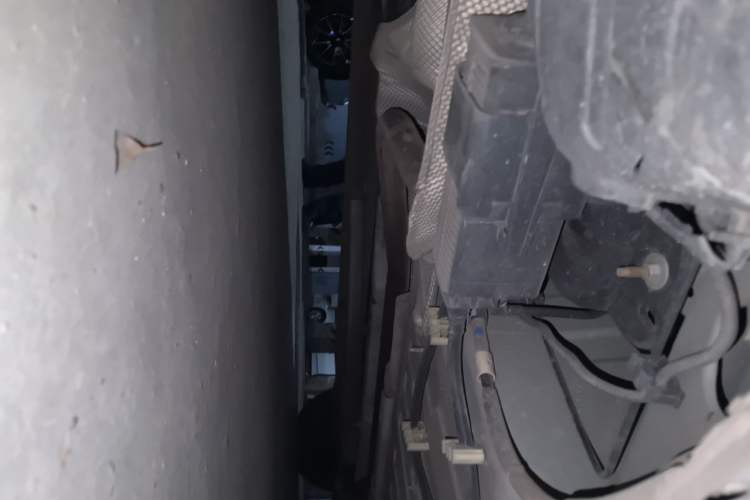 Used Peugeot 301 2014 1.6L Automatic Comfort Edition Chassis Rear Right