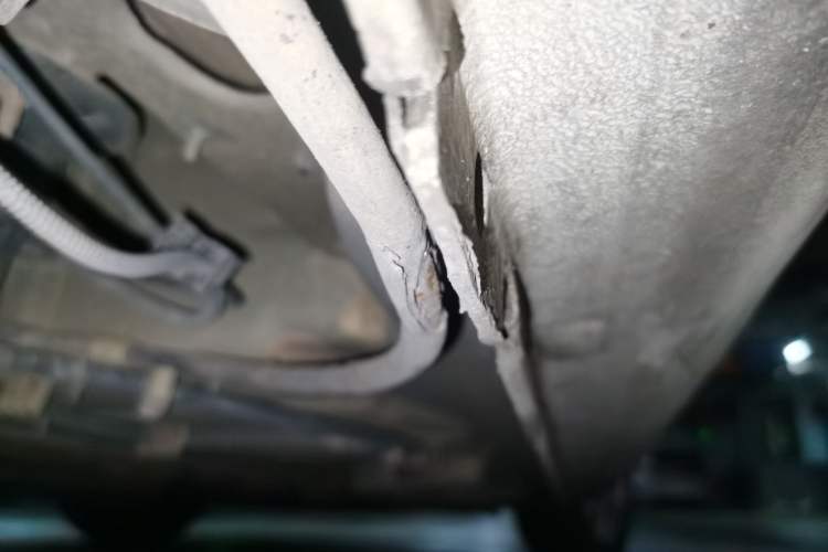 Used Peugeot 301 2014 1.6L Manual Comfort Edition Chassis Rear Right