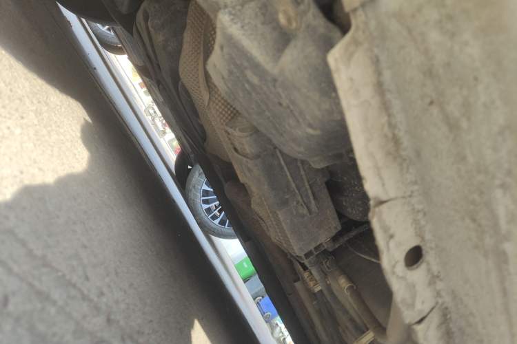 Used Peugeot 301 2014 1.6L Manual Comfort Edition Chassis Rear Right