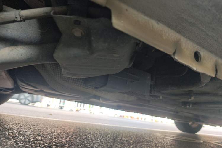 Used Peugeot 301 2014 1.6L Automatic Comfort Edition Chassis Rear Right
