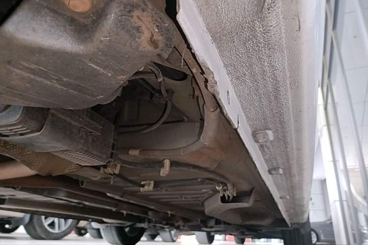 Used Peugeot 301 2014 1.6L Automatic Comfort Edition Chassis Rear Right