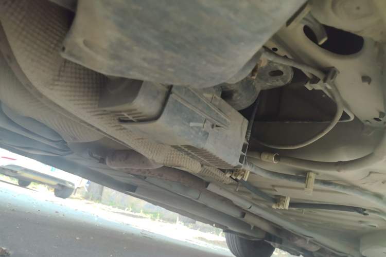 Used Peugeot 301 2014 1.6L Manual Comfort Edition Chassis Rear Right