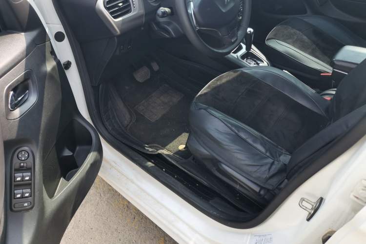 Used Peugeot 301 2014 1.6L Automatic Luxury Edition Driver Seat