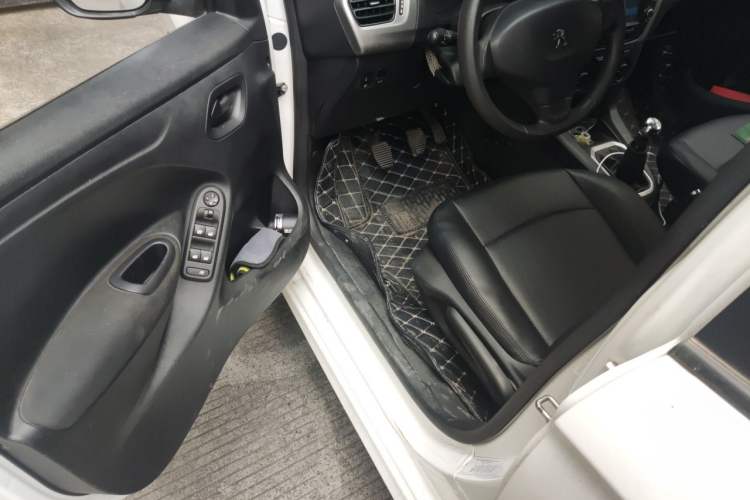 Used Peugeot 301 2014 1.6L Manual Comfort Edition Driver Seat