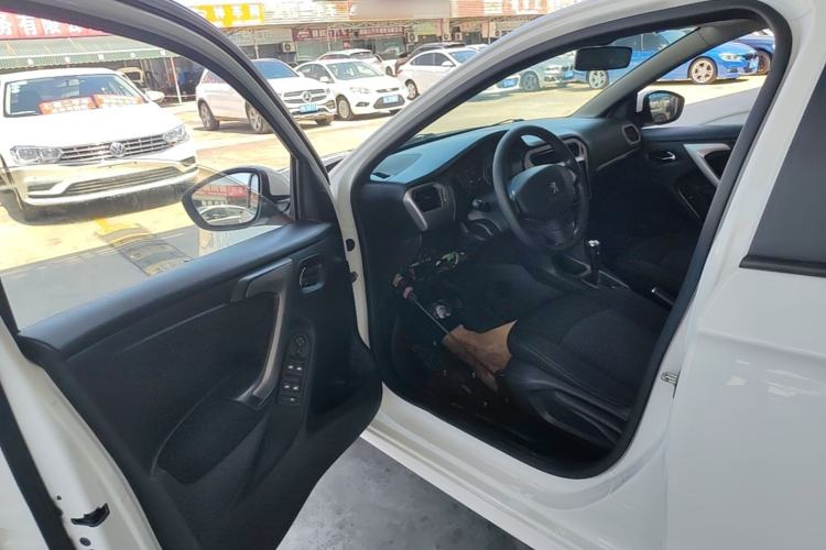 Used Peugeot 301 2014 1.6L Automatic Luxury Edition Driver Seat