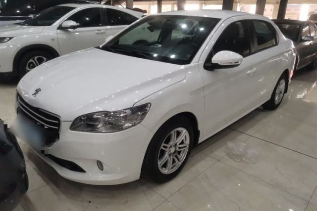 Ojetý Peugeot 301 2014 1.6L Automatic Comfort Edition
