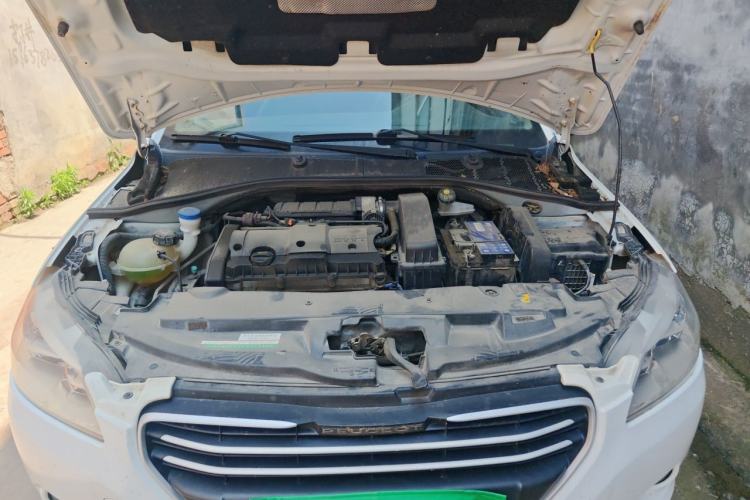 Used Peugeot 301 2014 1.6L Manual Comfort Edition Engine Bay