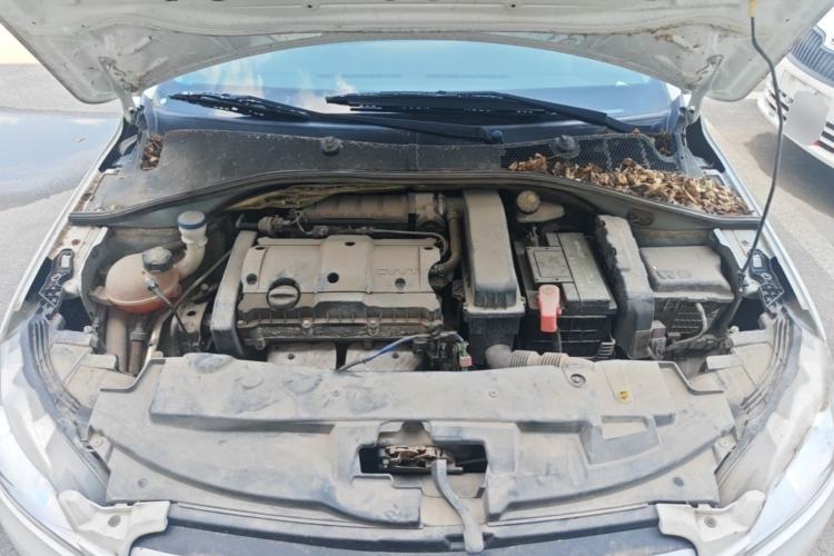 Used Peugeot 301 2014 1.6L Manual Comfort Edition Engine Bay