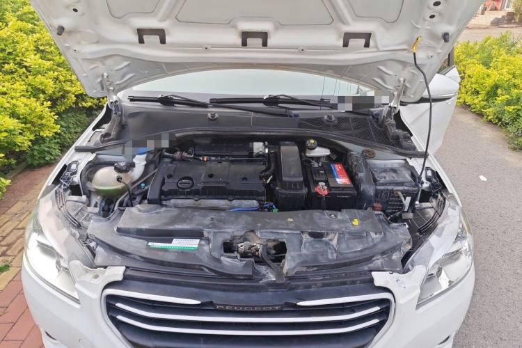 Used Peugeot 301 2014 1.6L Manual Comfort Edition Engine Bay