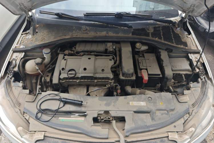 Used Peugeot 301 2014 1.6L Manual Luxury Edition Engine Bay