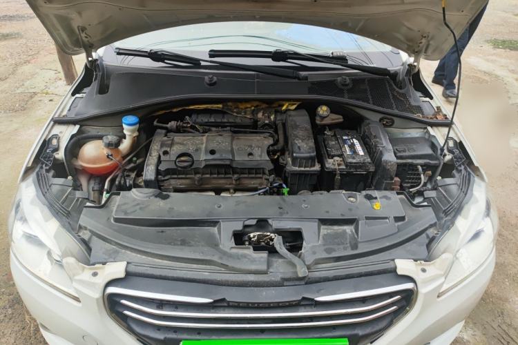 Used Peugeot 301 2014 1.6L Manual Comfort Edition Engine Bay