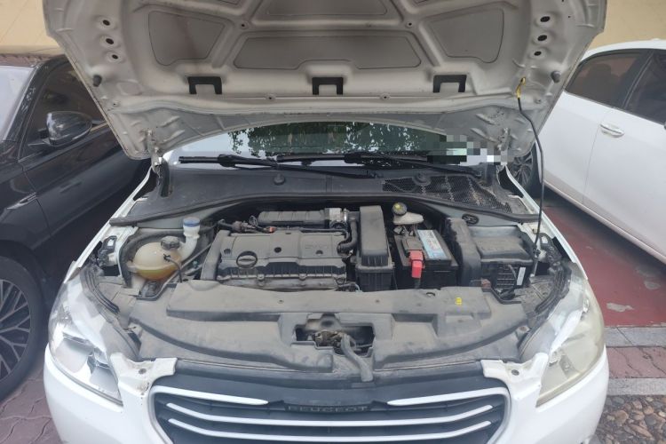 Used Peugeot 301 2014 1.6L Manual Comfort Edition Engine Bay