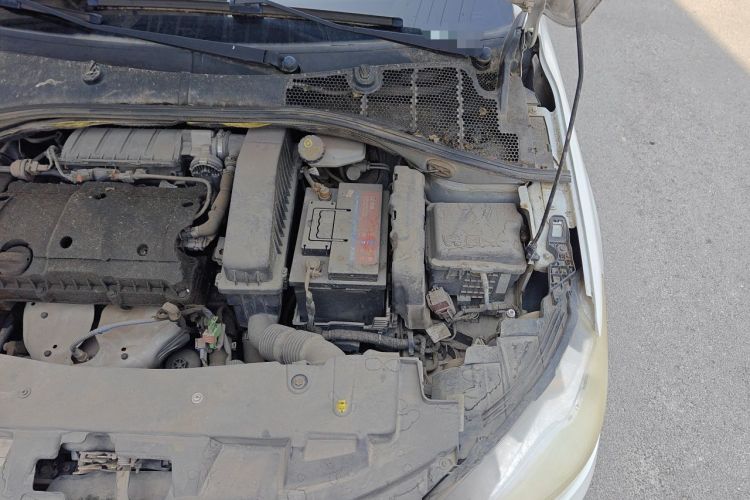 Used Peugeot 301 2014 1.6L Manual Comfort Edition Engine Bay Left