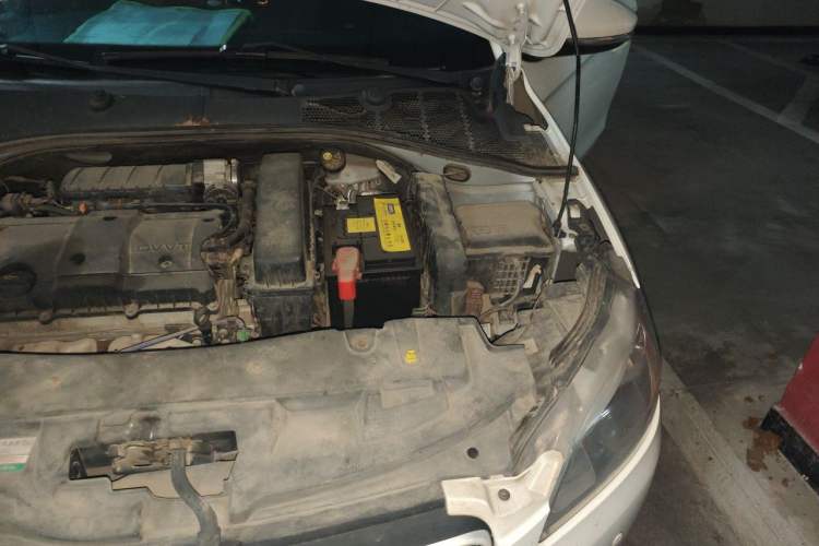 Used Peugeot 301 2014 1.6L Automatic Comfort Edition Engine Bay Left