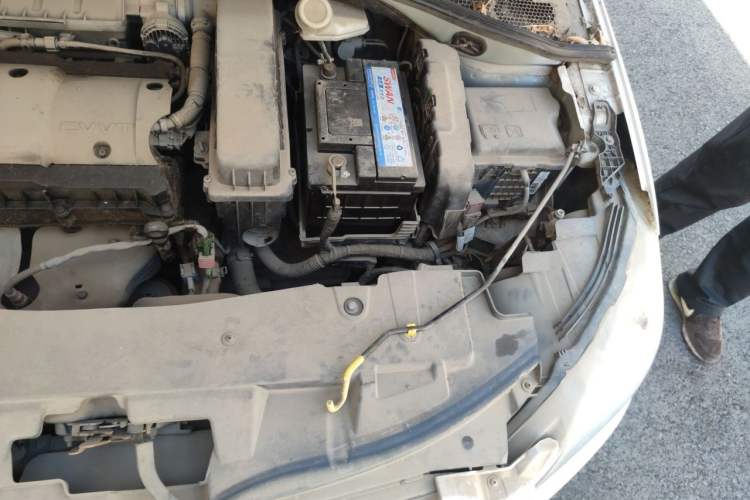 Used Peugeot 301 2014 1.6L Manual Comfort Edition Engine Bay Left