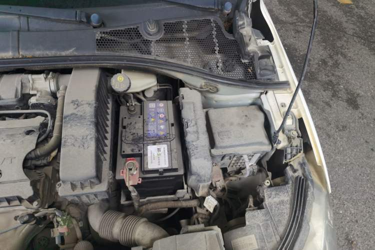 Used Peugeot 301 2014 1.6L Manual Comfort Edition Engine Bay Left