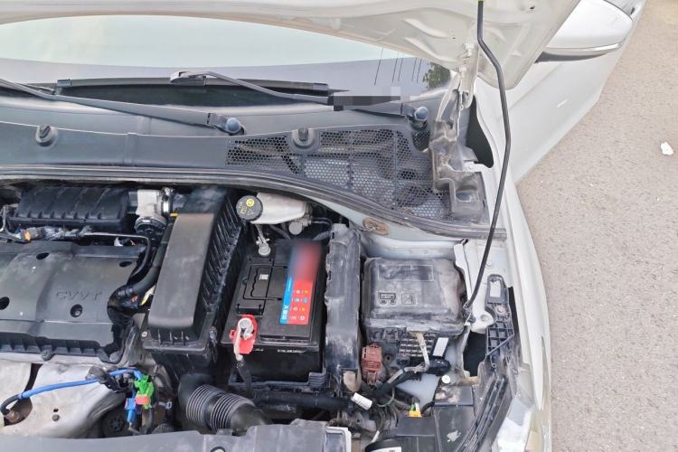 Used Peugeot 301 2014 1.6L Manual Comfort Edition Engine Bay Left