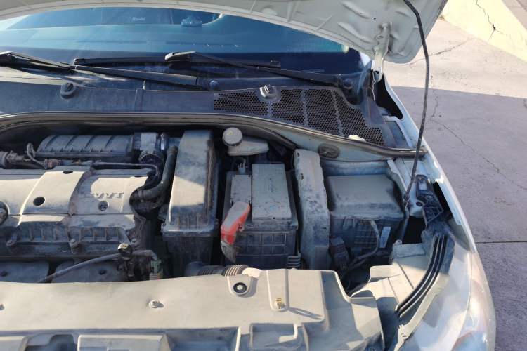 Used Peugeot 301 2014 1.6L Manual Comfort Edition Engine Bay Left