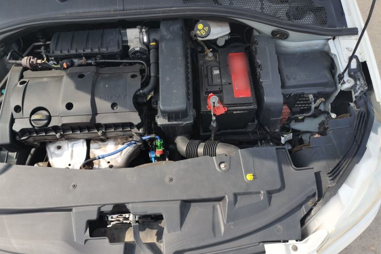 Used Peugeot 301 2014 1.6L Automatic Luxury Edition Engine Bay Left