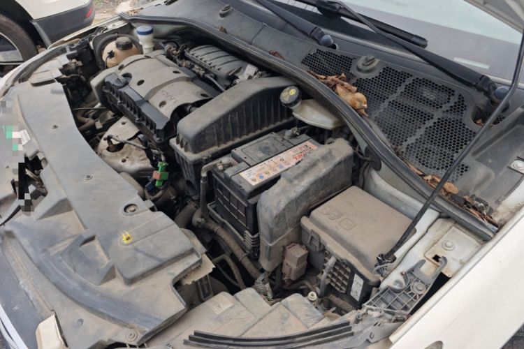 Used Peugeot 301 2014 1.6L Manual Comfort Edition Engine Bay Left