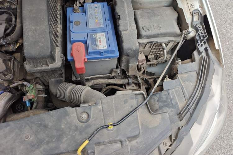 Used Peugeot 301 2014 1.6L Manual Comfort Edition Engine Bay Left