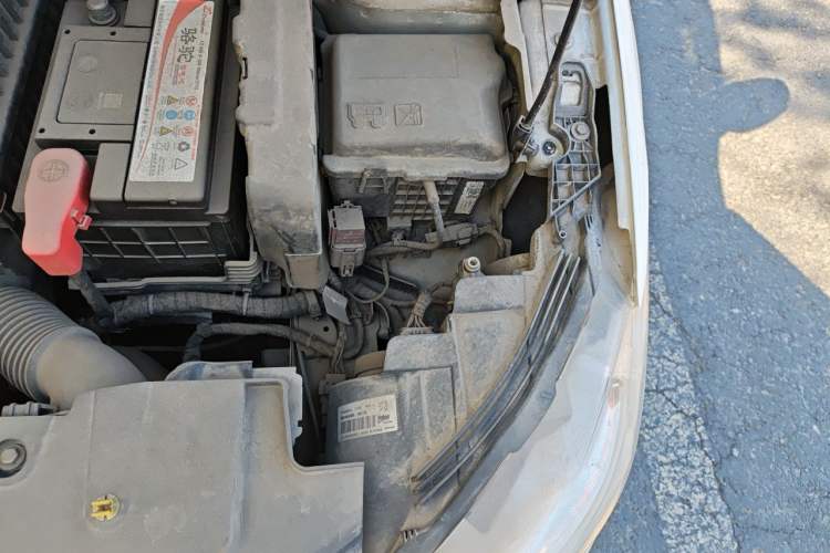 Used Peugeot 301 2014 1.6L Manual Comfort Edition Engine Bay Left