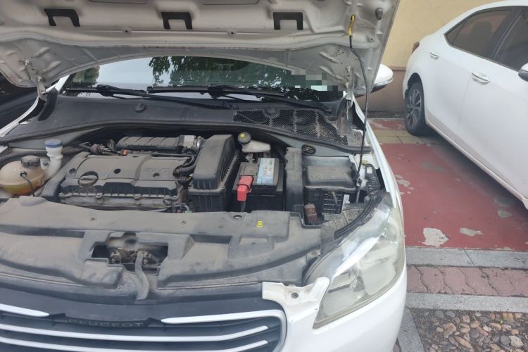 Used Peugeot 301 2014 1.6L Manual Comfort Edition Engine Bay Left