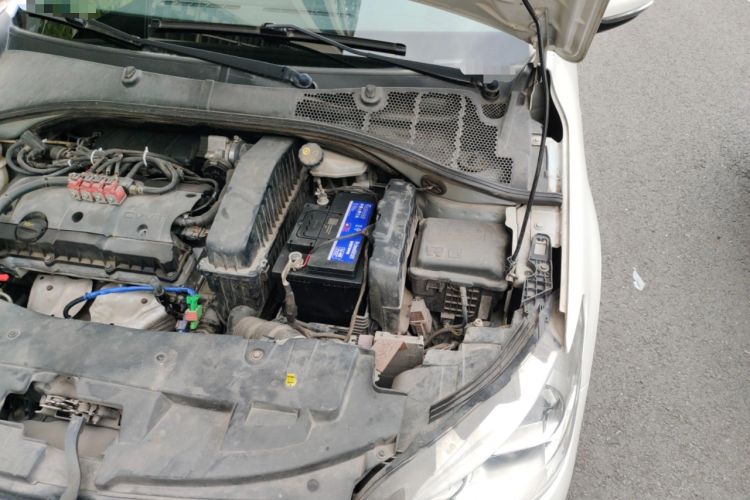Used Peugeot 301 2014 1.6L Manual Comfort Edition Engine Bay Left