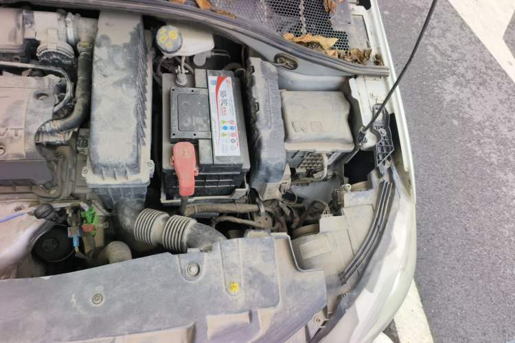 Used Peugeot 301 2014 1.6L Manual Comfort Edition Engine Bay Left