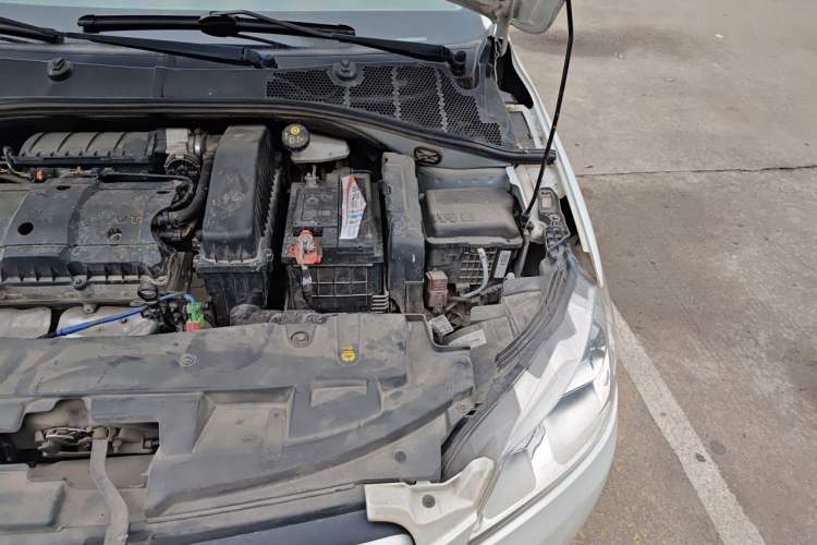 Used Peugeot 301 2014 1.6L Manual Comfort Edition Engine Bay Left