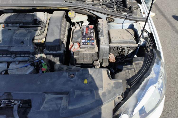 Used Peugeot 301 2014 1.6L Manual Comfort Edition Engine Bay Left