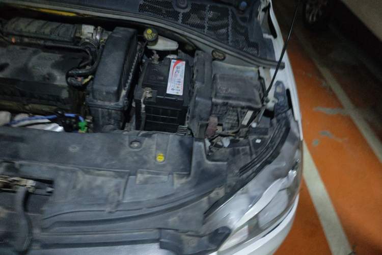 Used Peugeot 301 2014 1.6L Automatic Comfort Edition Engine Bay Left
