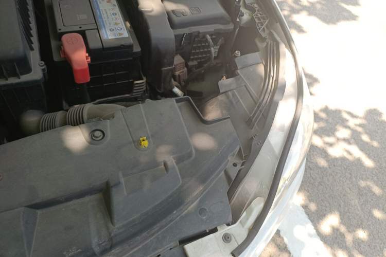 Used Peugeot 301 2014 1.6L Automatic Prestige Edition Engine Bay Left