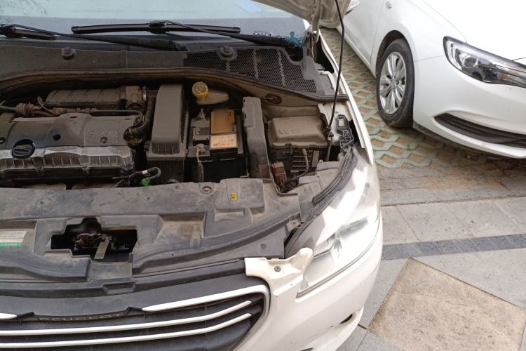 Used Peugeot 301 2014 1.6L Manual Comfort Edition Engine Bay Left