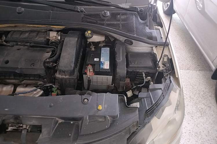 Used Peugeot 301 2014 1.6L Automatic Comfort Edition Engine Bay Left