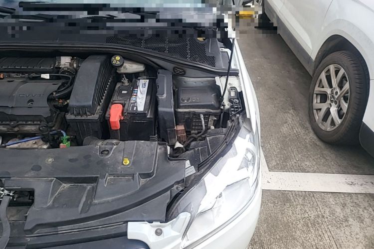 Used Peugeot 301 2014 1.6L Manual Comfort Edition Engine Bay Left