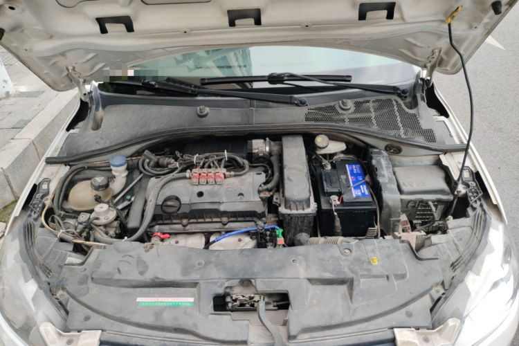 Used Peugeot 301 2014 1.6L Manual Comfort Edition Engine Bay
