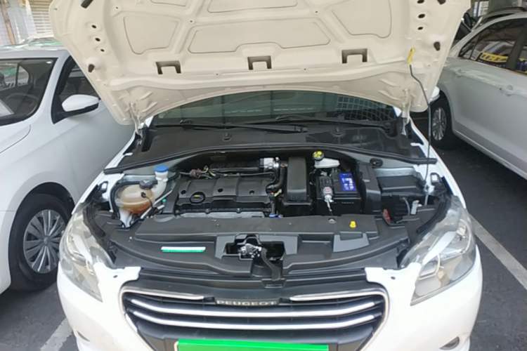 Used Peugeot 301 2014 1.6L Automatic Luxury Edition Engine Bay