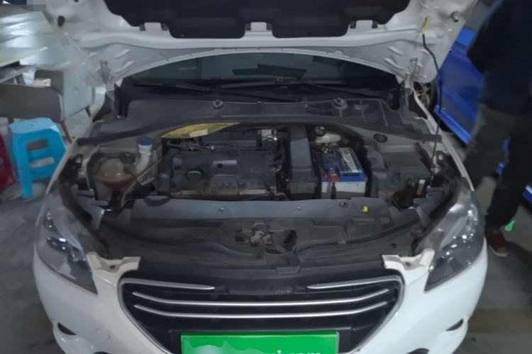Used Peugeot 301 2014 1.6L Manual Comfort Edition Engine Bay