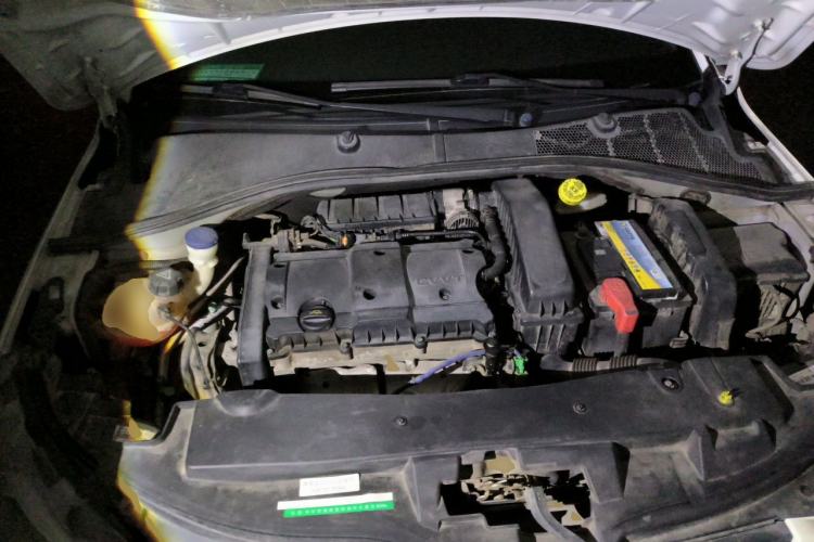 Used Peugeot 301 2014 1.6L Manual Comfort Edition Engine Bay