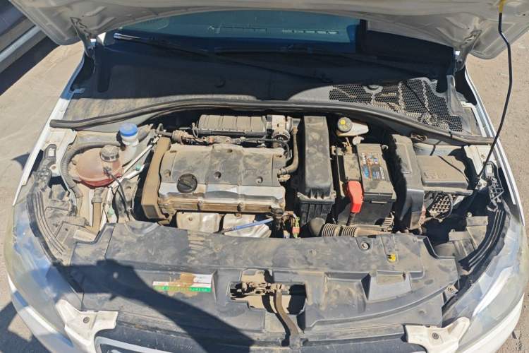 Used Peugeot 301 2014 1.6L Manual Comfort Edition Engine Bay