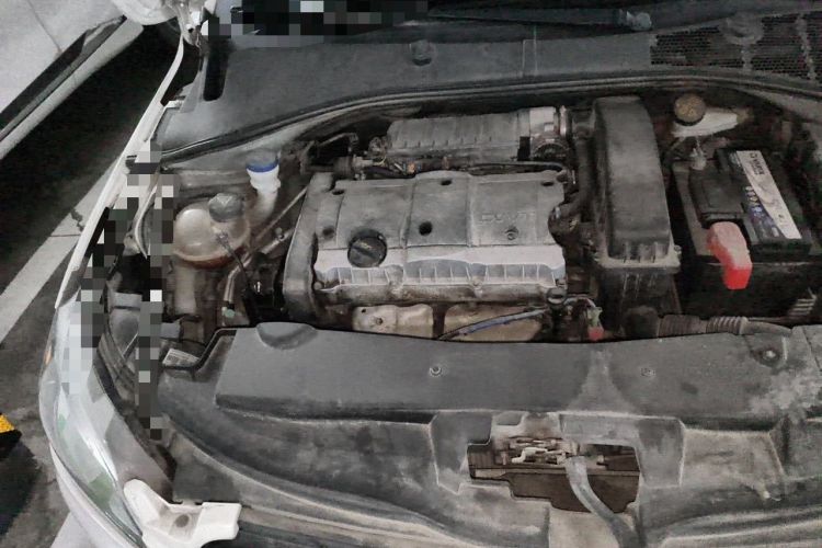 Used Peugeot 301 2014 1.6L Manual Luxury Edition Engine Bay Right