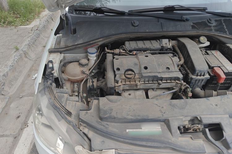 Used Peugeot 301 2014 1.6L Manual Comfort Edition Engine Bay Right