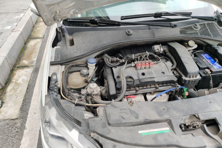 Used Peugeot 301 2014 1.6L Manual Comfort Edition Engine Bay Right