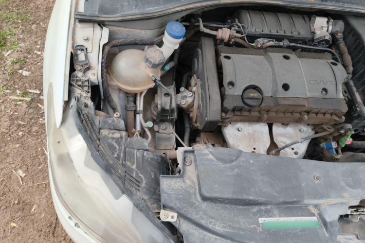 Used Peugeot 301 2014 1.6L Manual Comfort Edition Engine Bay Right