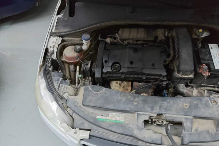 Used Peugeot 301 2014 1.6L Automatic Comfort Edition Engine Bay Right
