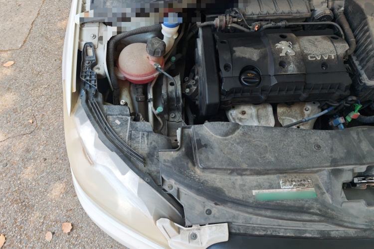 Used Peugeot 301 2014 1.6L Manual Comfort Edition Engine Bay Right