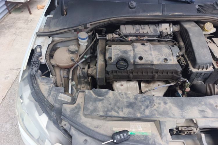 Used Peugeot 301 2014 1.6L Manual Comfort Edition Engine Bay Right