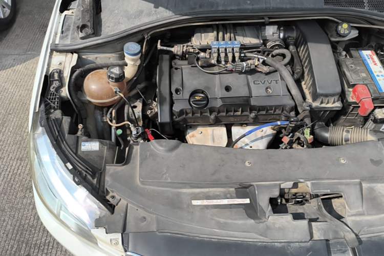 Used Peugeot 301 2014 1.6L Manual Comfort Edition CNG Engine Bay Right