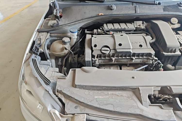 Used Peugeot 301 2014 1.6L Manual Comfort Edition Engine Bay Right